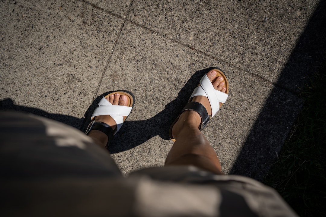 Jak dobrze dobrać obuwie letnie do swojego stylu?